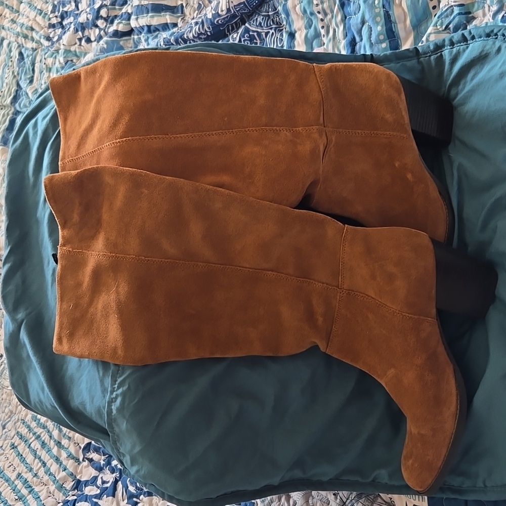 Women's Tall Suede Knee-High Boots in Cognac